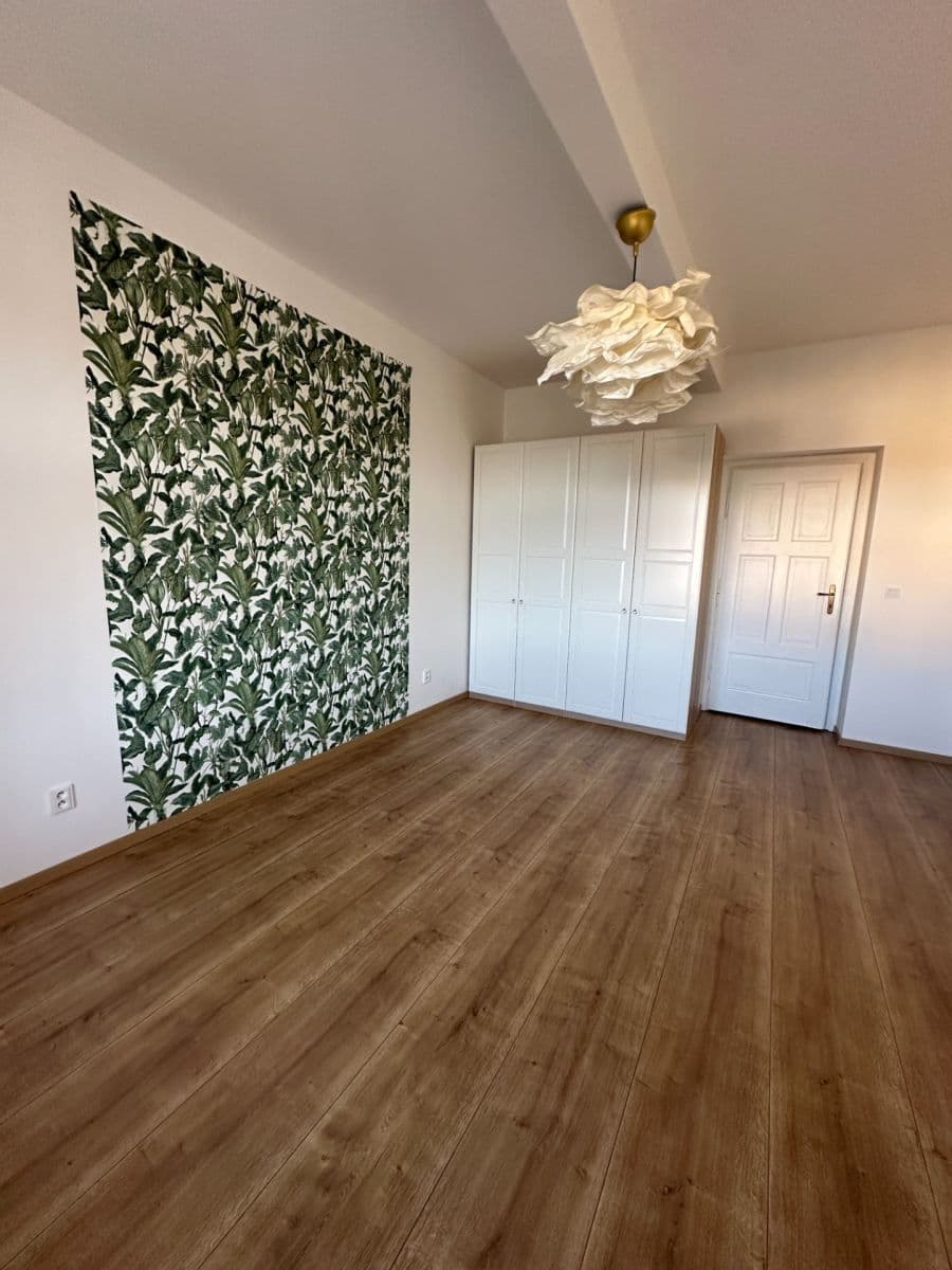 Prenájom bytu 2-izbový 49 m², Masarykovo nám., Hradec Králové, Královéhradecký kraj Prenájom bytu 2-izbový 49 m², Masarykovo nám., Hradec Králové, Královéhradecký kraj