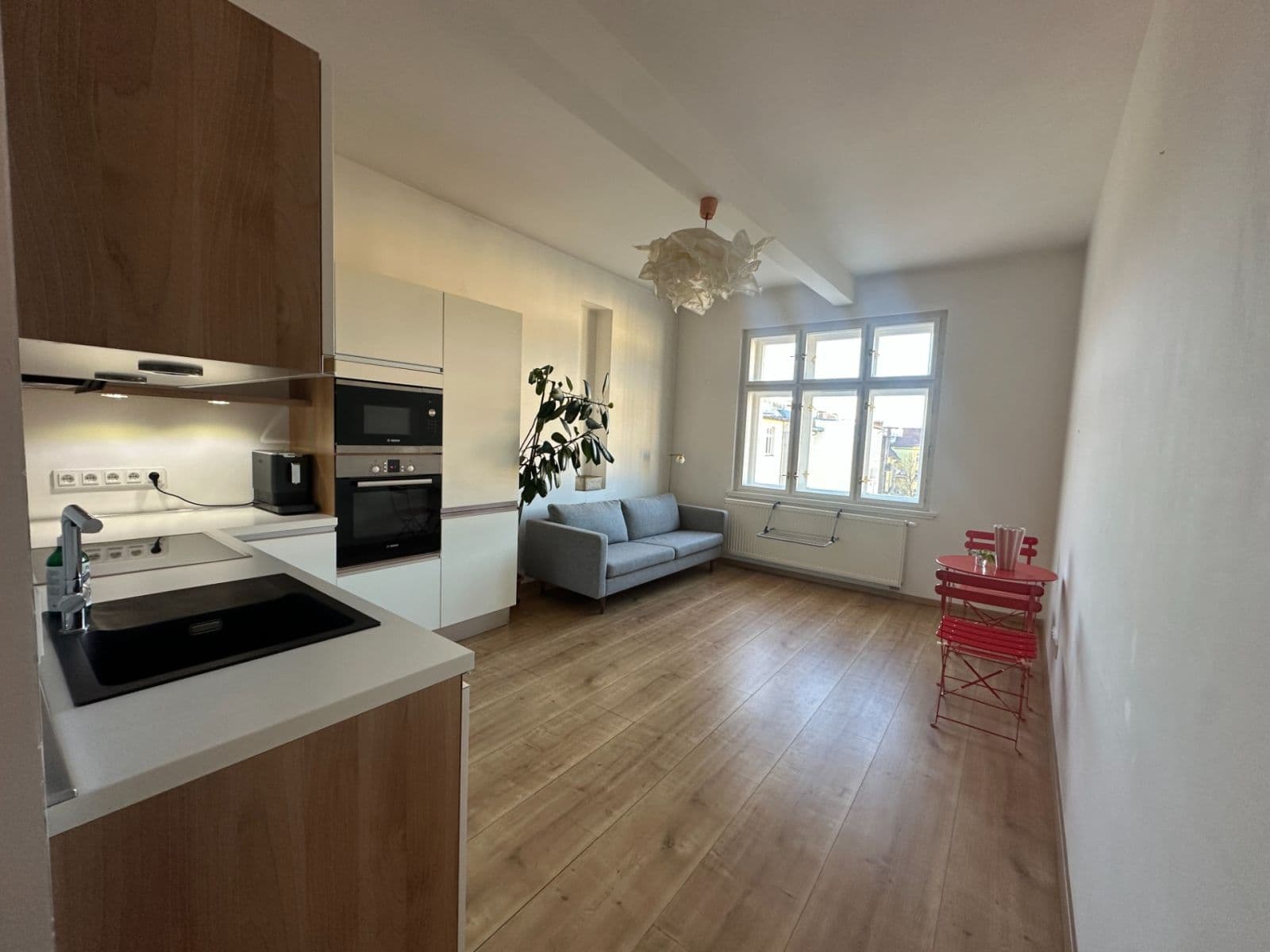 Prenájom bytu 2-izbový 49 m², Masarykovo nám., Hradec Králové, Královéhradecký kraj Prenájom bytu 2-izbový 49 m², Masarykovo nám., Hradec Králové, Královéhradecký kraj