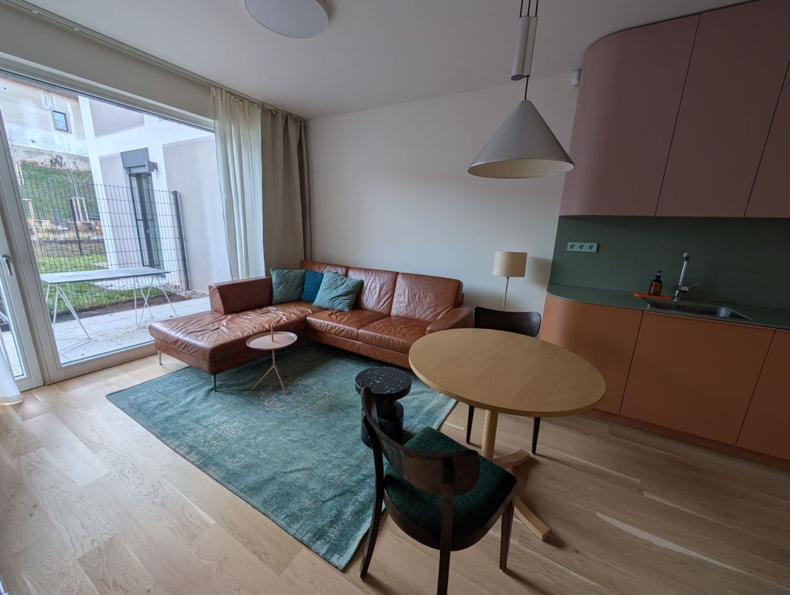 Prenájom bytu 2-izbový 57 m², Lysolajské údolí, Praha, Praha Prenájom bytu 2-izbový 57 m², Lysolajské údolí, Praha, Praha
