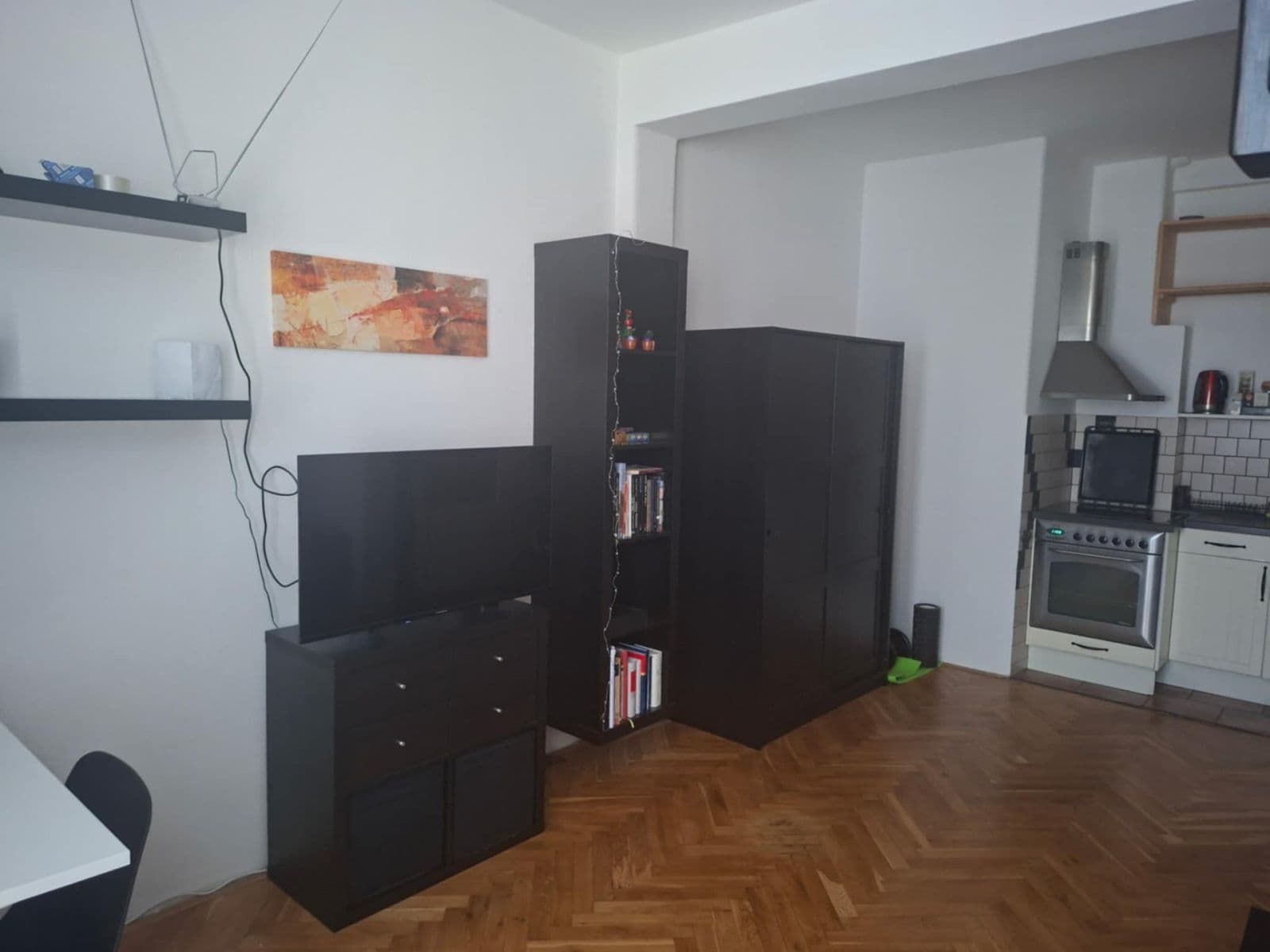 Prenájom bytu 1-izbový 32 m², Tusarova, Praha, Praha Prenájom bytu 1-izbový 32 m², Tusarova, Praha, Praha