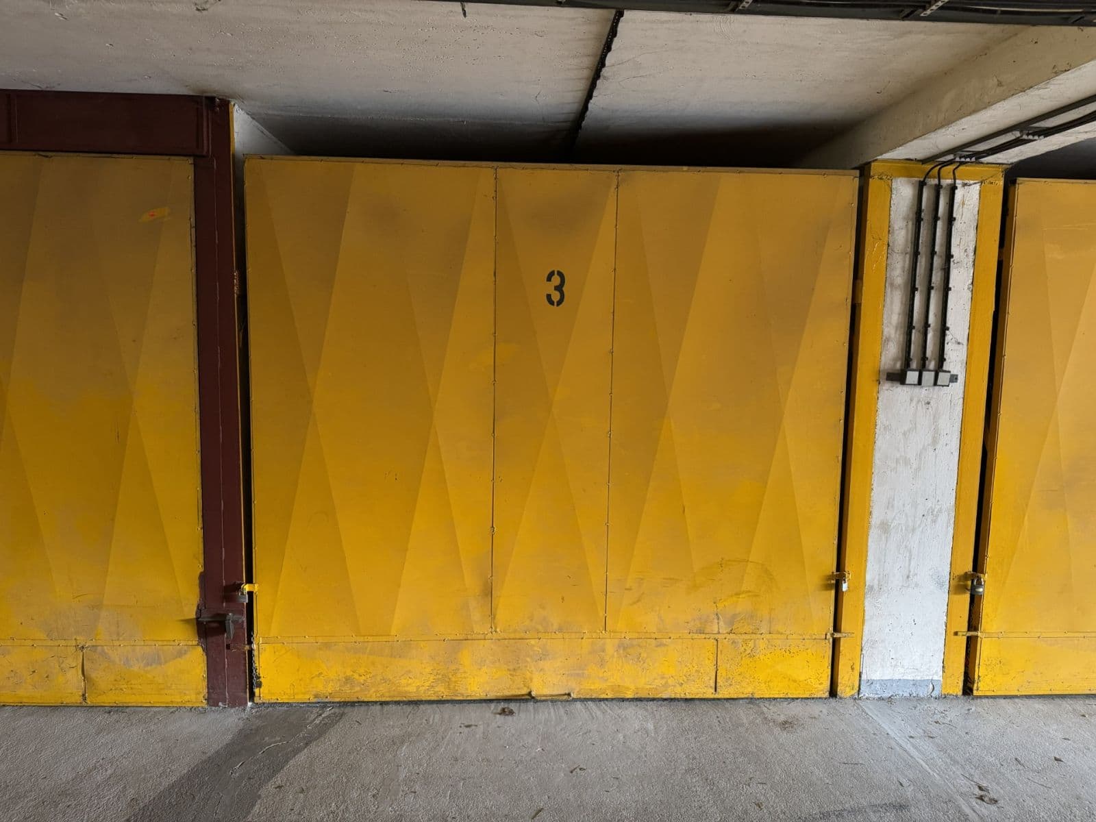 Predaj garáže 18 m², Praha, Praha Predaj garáže 18 m², Praha, Praha