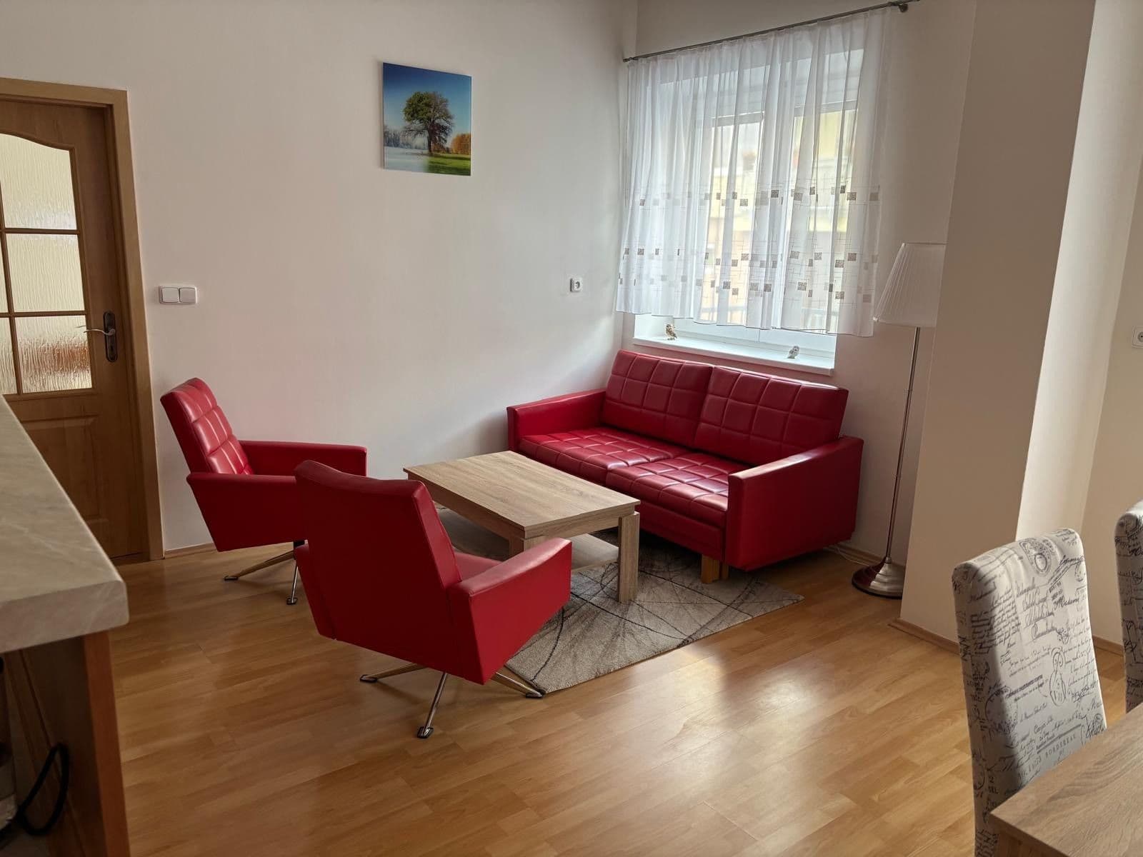 Prenájom bytu 3-izbový 78 m², Jana Morávka, Jílové u Prahy, Středočeský kraj Prenájom bytu 3-izbový 78 m², Jana Morávka, Jílové u Prahy, Středočeský kraj