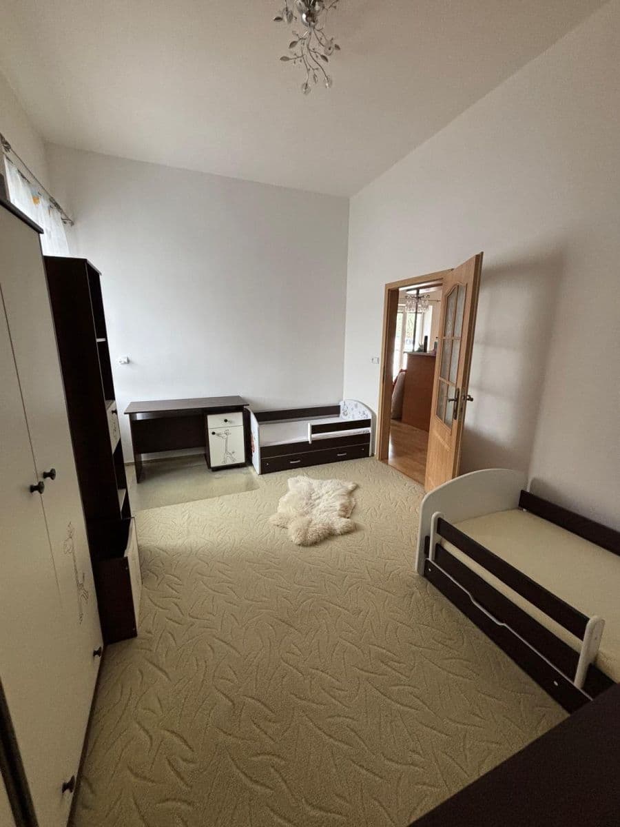 Prenájom bytu 3-izbový 78 m², Jana Morávka, Jílové u Prahy, Středočeský kraj Prenájom bytu 3-izbový 78 m², Jana Morávka, Jílové u Prahy, Středočeský kraj