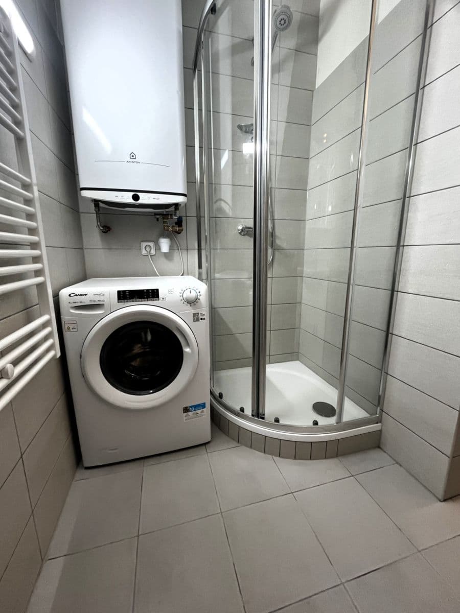 Prenájom bytu 2-izbový 45 m², Bendlova, Brno, Jihomoravský kraj Prenájom bytu 2-izbový 45 m², Bendlova, Brno, Jihomoravský kraj