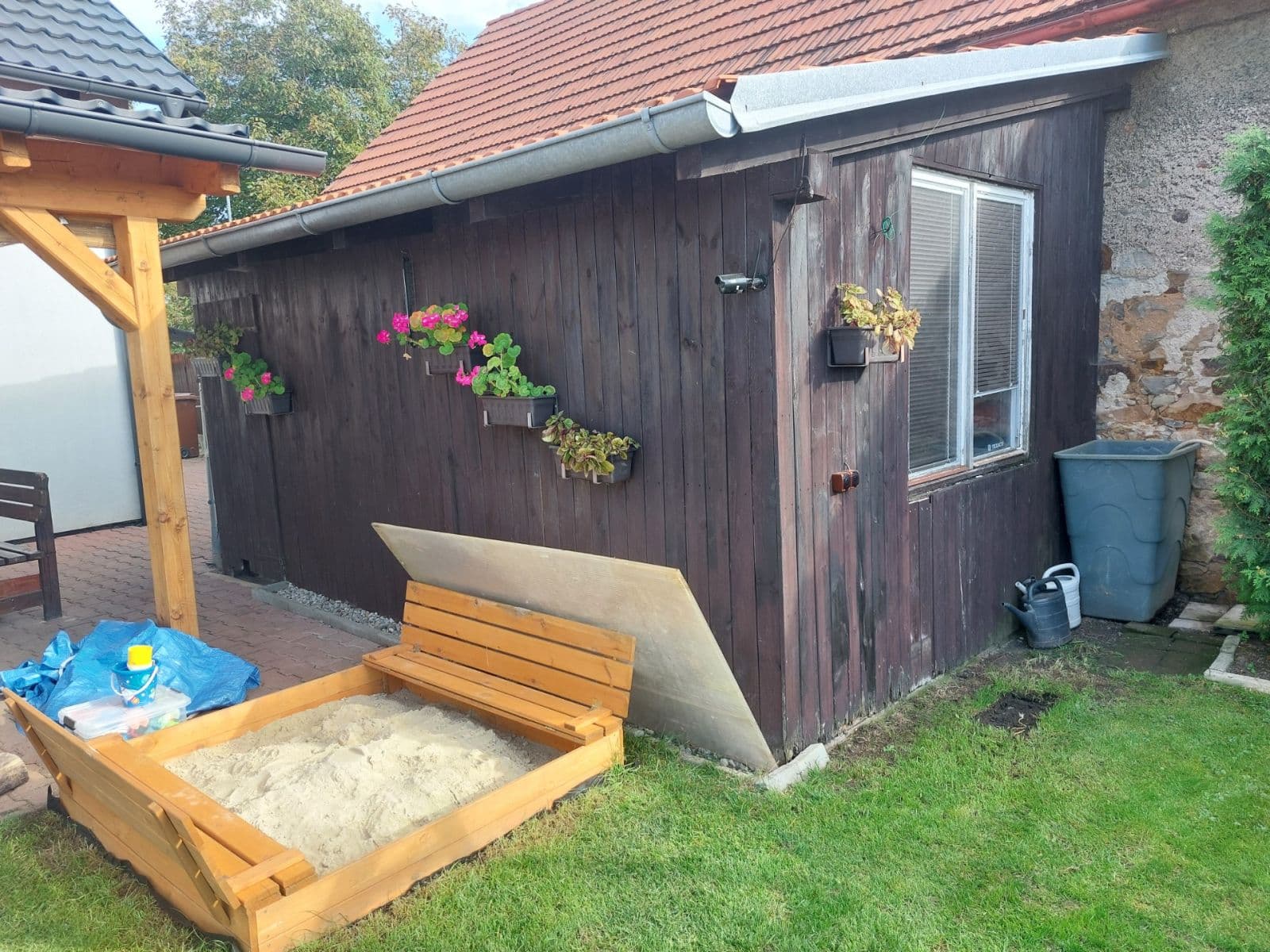 Prenájom domu 220 m², pozemek 883 m², Tyršova náves, Vysoký Újezd, Středočeský kraj Prenájom domu 220 m², pozemek 883 m², Tyršova náves, Vysoký Újezd, Středočeský kraj