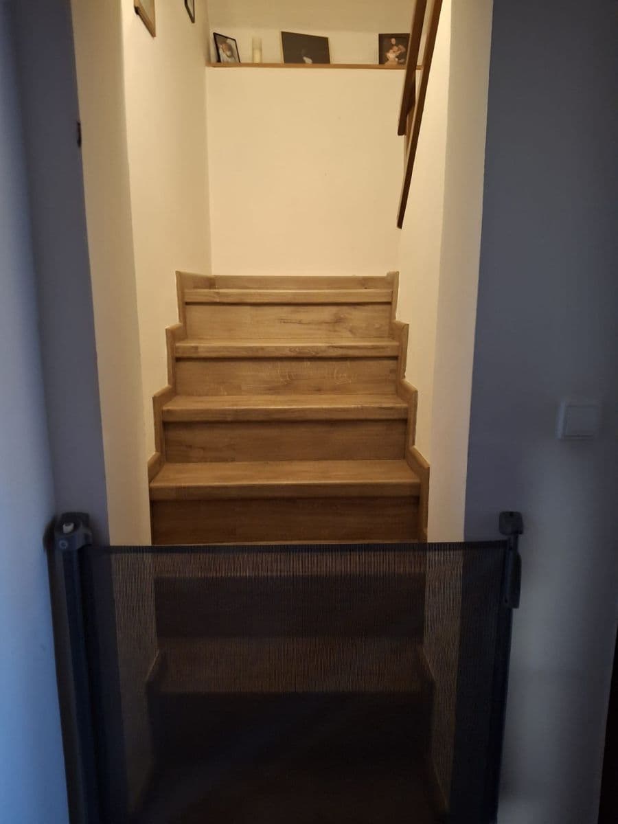 Prenájom domu 220 m², pozemek 883 m², Tyršova náves, Vysoký Újezd, Středočeský kraj Prenájom domu 220 m², pozemek 883 m², Tyršova náves, Vysoký Újezd, Středočeský kraj