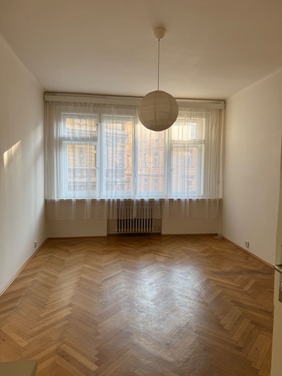 Prenájom bytu 1-izbový 32 m², Opatovická, Praha, Praha Prenájom bytu 1-izbový 32 m², Opatovická, Praha, Praha