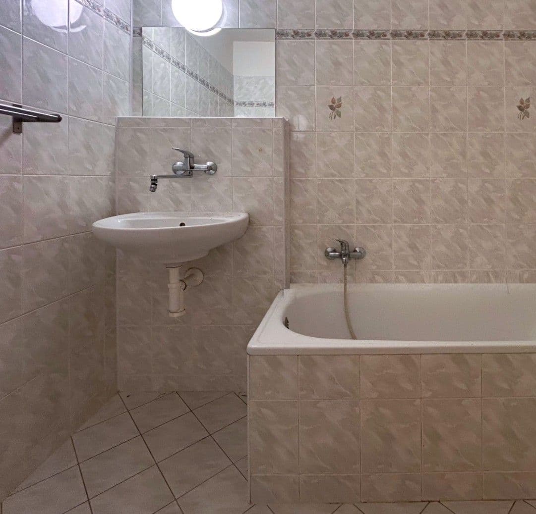 Predaj bytu 2-izbový 66 m², Na Bezděkově, Benešov, Středočeský kraj Predaj bytu 2-izbový 66 m², Na Bezděkově, Benešov, Středočeský kraj