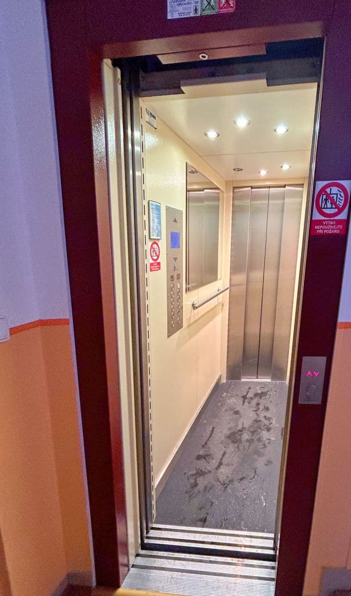 Predaj bytu 2-izbový 66 m², Na Bezděkově, Benešov, Středočeský kraj Predaj bytu 2-izbový 66 m², Na Bezděkově, Benešov, Středočeský kraj