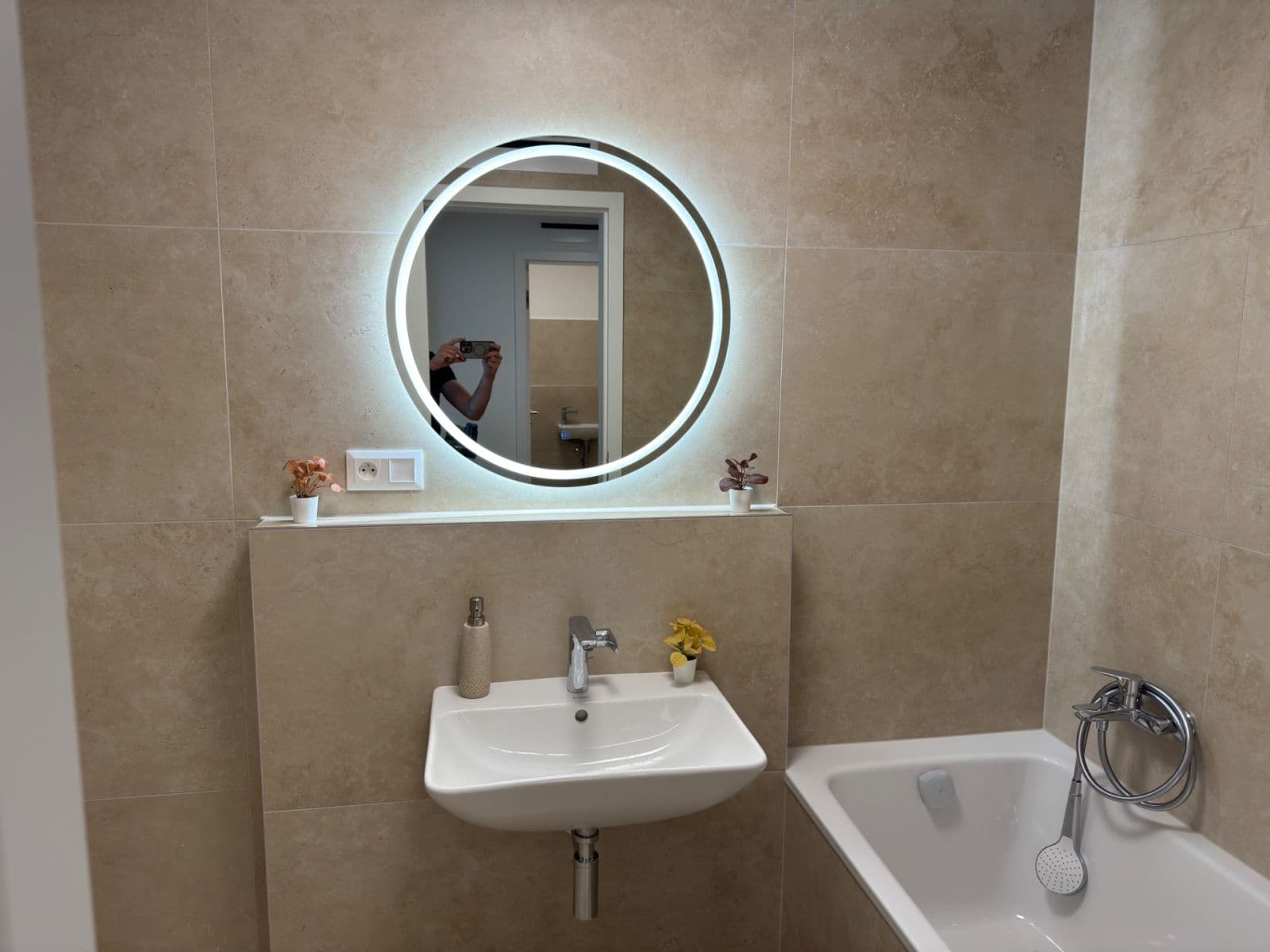 Prenájom bytu 2-izbový 52 m², Bottova, Bratislava - mestská časť Staré Mesto, Bratislavský kraj Prenájom bytu 2-izbový 52 m², Bottova, Bratislava - mestská časť Staré Mesto, Bratislavský kraj