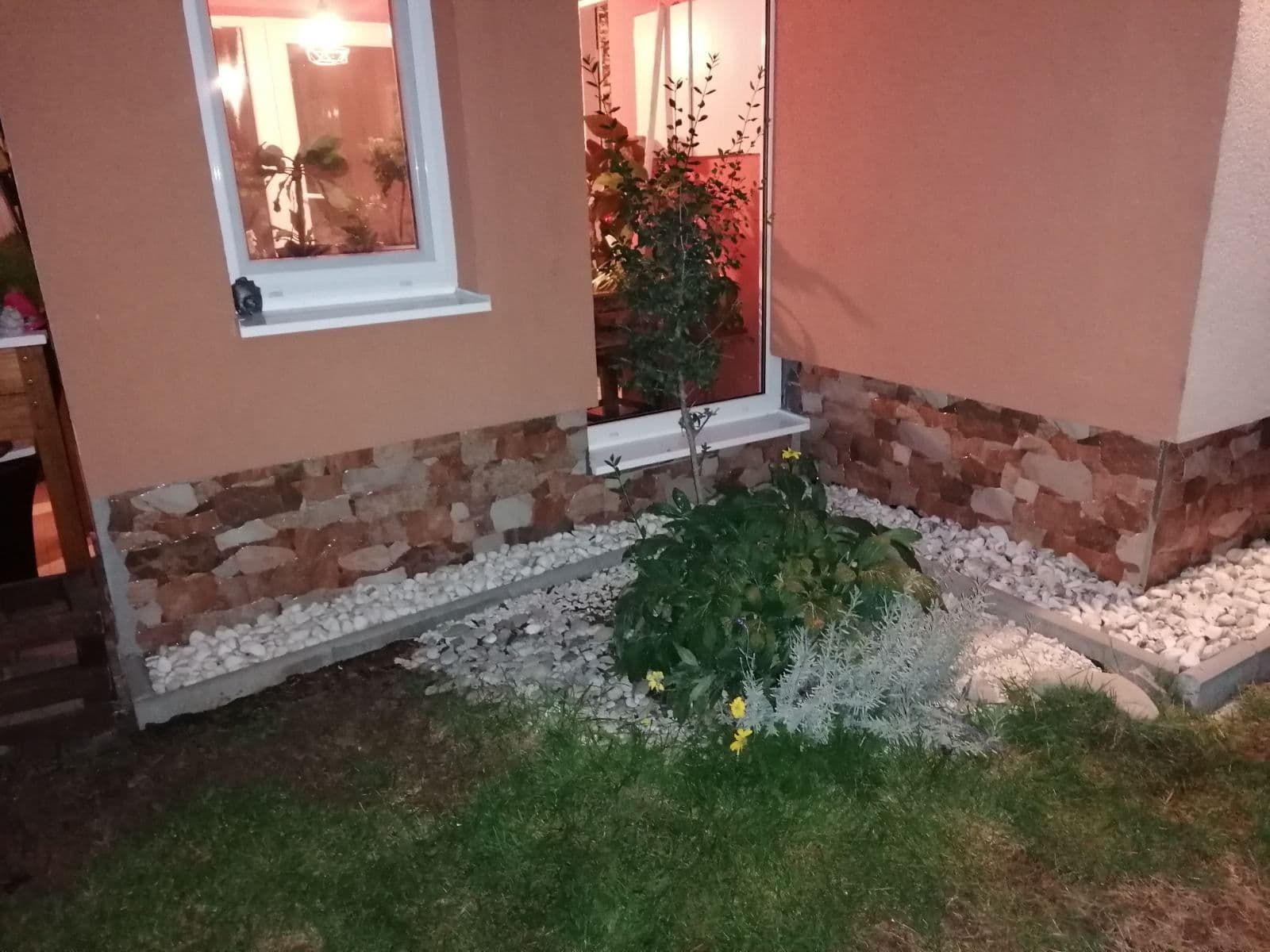 Predaj domu 112 m², pozemek 2.700 m², Májová, Jacovce, Nitriansky kraj Predaj domu 112 m², pozemek 2.700 m², Májová, Jacovce, Nitriansky kraj