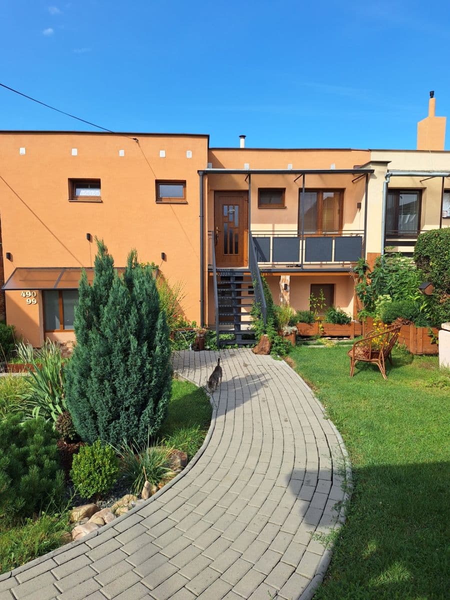 Predaj domu 112 m², pozemek 2.700 m², Májová, Jacovce, Nitriansky kraj Predaj domu 112 m², pozemek 2.700 m², Májová, Jacovce, Nitriansky kraj