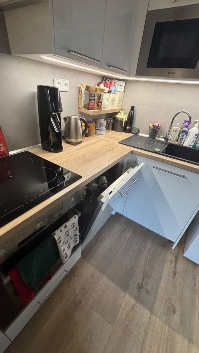 Prenájom bytu 1-izbový 35 m², Uherova, Chýně, Středočeský kraj Prenájom bytu 1-izbový 35 m², Uherova, Chýně, Středočeský kraj