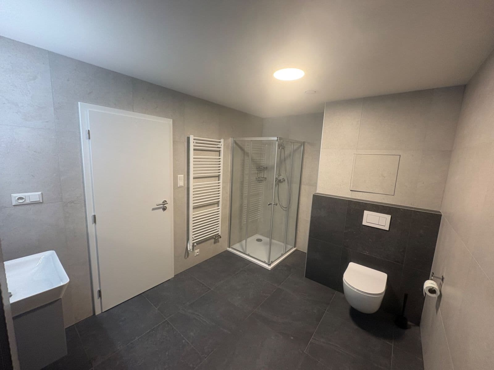 Prenájom bytu 2-izbový 65 m², Okružní, Jihlava, Kraj Vysočina Prenájom bytu 2-izbový 65 m², Okružní, Jihlava, Kraj Vysočina