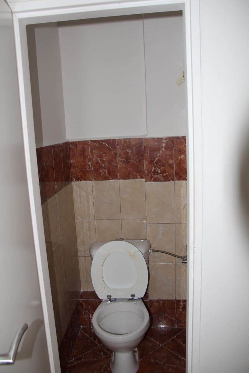 Prenájom bytu 1-izbový 45 m², náměstí Hrdinů, Praha, Praha Prenájom bytu 1-izbový 45 m², náměstí Hrdinů, Praha, Praha