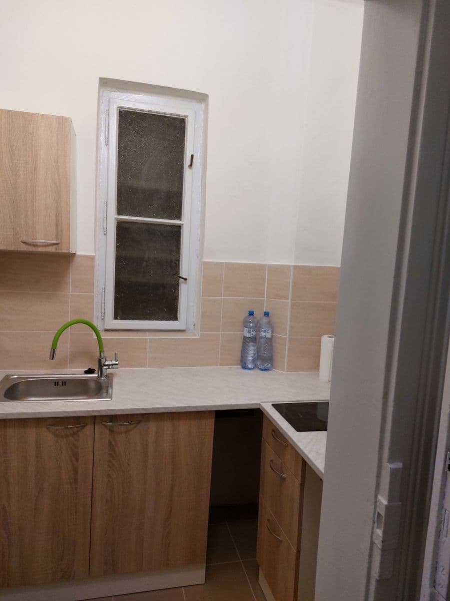 Prenájom bytu 2-izbový 54 m², Janovského, Praha, Praha Prenájom bytu 2-izbový 54 m², Janovského, Praha, Praha