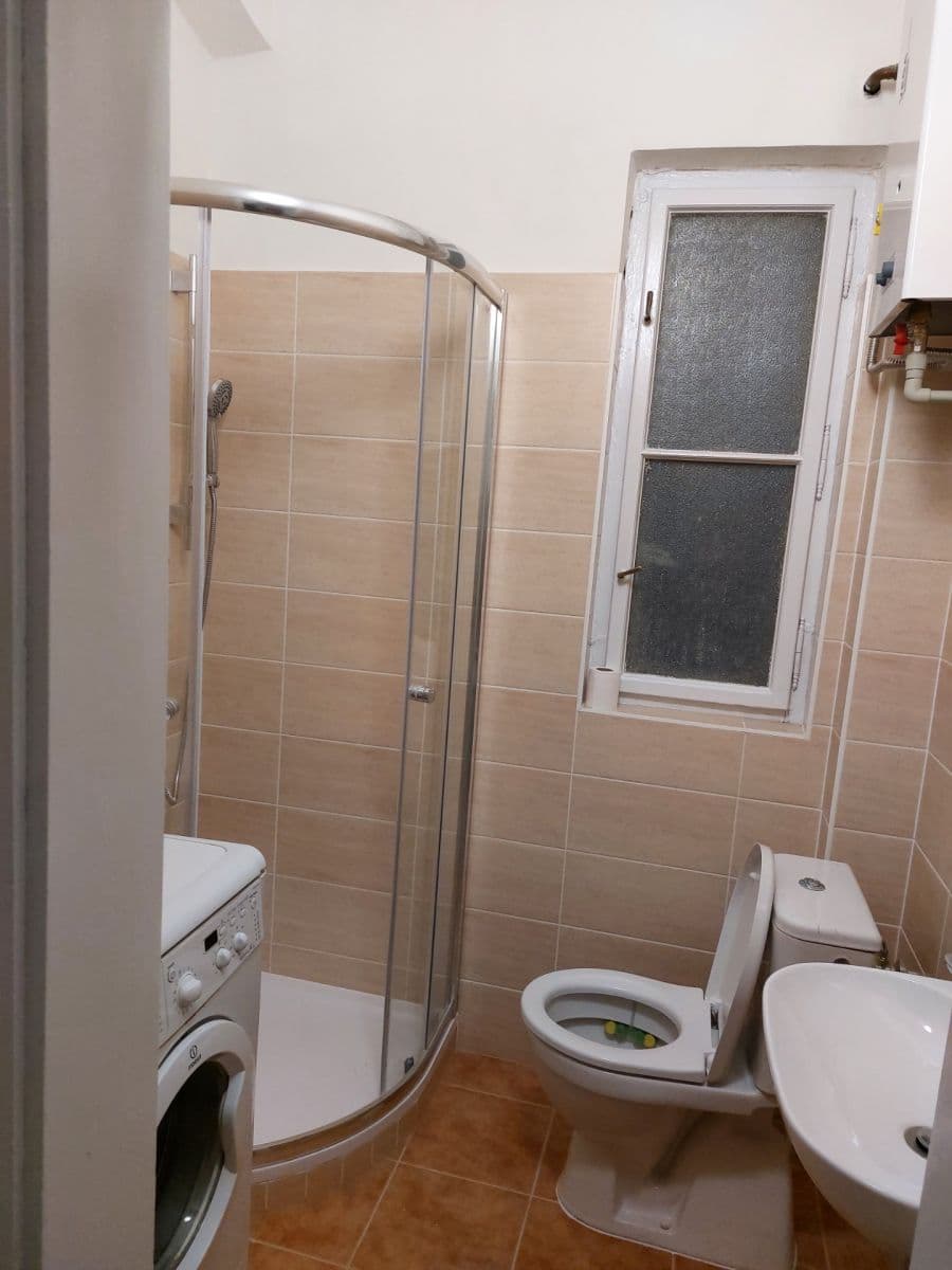 Prenájom bytu 2-izbový 54 m², Janovského, Praha, Praha Prenájom bytu 2-izbový 54 m², Janovského, Praha, Praha