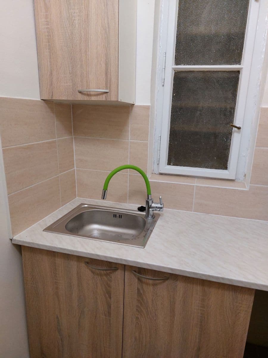 Prenájom bytu 2-izbový 54 m², Janovského, Praha, Praha Prenájom bytu 2-izbový 54 m², Janovského, Praha, Praha