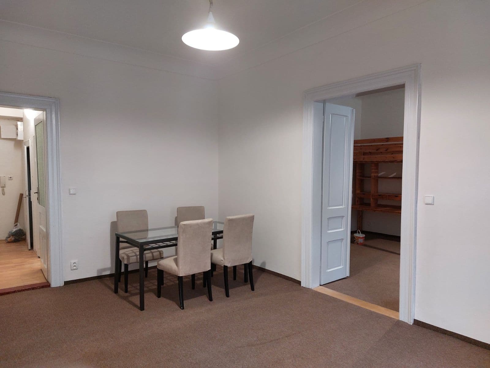 Prenájom bytu 2-izbový 54 m², Janovského, Praha, Praha Prenájom bytu 2-izbový 54 m², Janovského, Praha, Praha