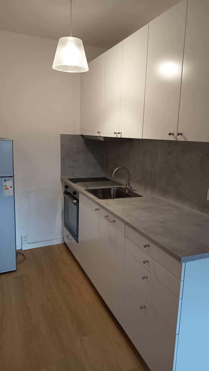 Prenájom bytu 2-izbový 46 m², Famfulíkova, Praha, Praha Prenájom bytu 2-izbový 46 m², Famfulíkova, Praha, Praha