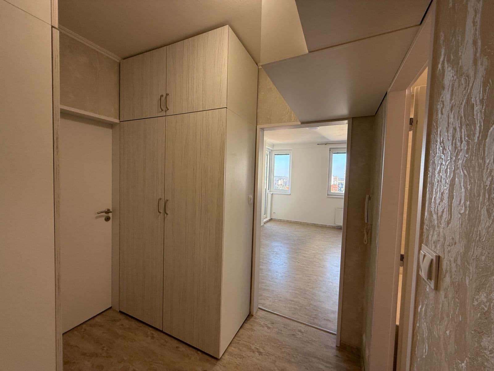 Predaj bytu 2-izbový 43 m², Hnězdenská, Praha, Praha Predaj bytu 2-izbový 43 m², Hnězdenská, Praha, Praha