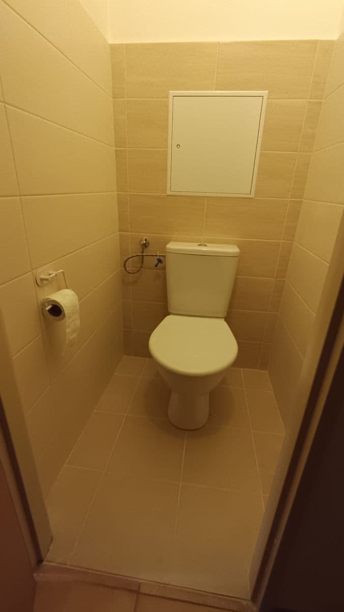 Predaj bytu 2-izbový 45 m², Famfulíkova, Praha, Praha Predaj bytu 2-izbový 45 m², Famfulíkova, Praha, Praha