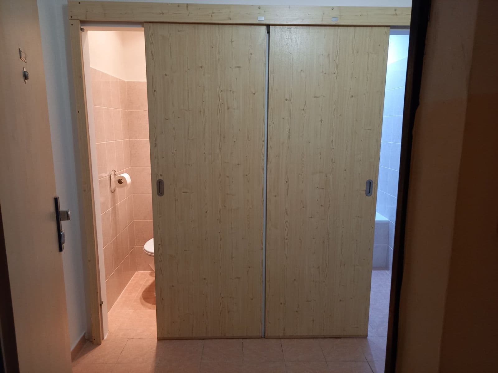 Prenájom bytu 1-izbový 35 m², Kojetická, Neratovice, Středočeský kraj Prenájom bytu 1-izbový 35 m², Kojetická, Neratovice, Středočeský kraj