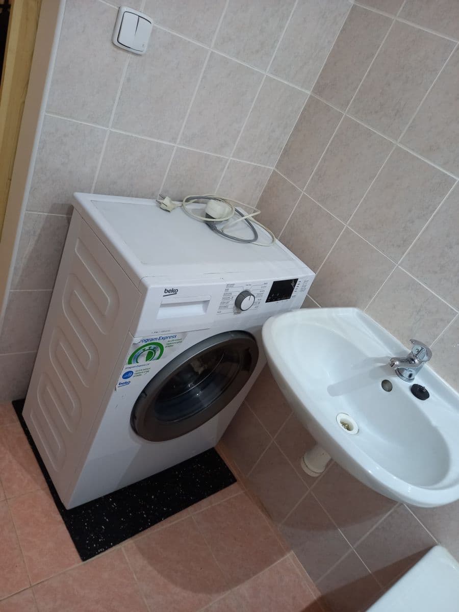 Prenájom bytu 1-izbový 35 m², Kojetická, Neratovice, Středočeský kraj Prenájom bytu 1-izbový 35 m², Kojetická, Neratovice, Středočeský kraj