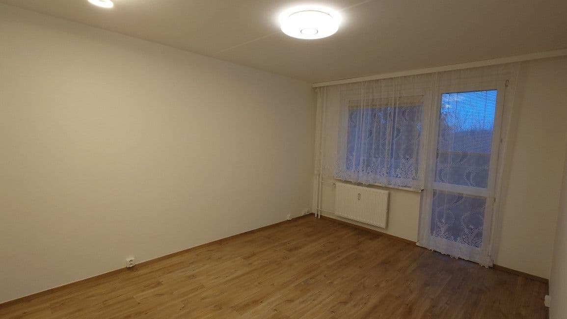 Prenájom bytu 4-izbový 97 m², Ruzyňská, Praha, Praha Prenájom bytu 4-izbový 97 m², Ruzyňská, Praha, Praha