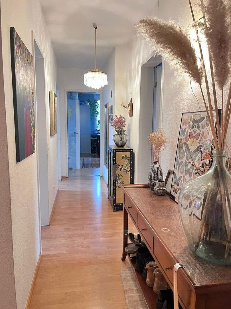 Prenájom bytu 4-izbový 133 m², Plattenäckerweg 6, Nürnberg, Bavorsko Prenájom bytu 4-izbový 133 m², Plattenäckerweg 6, Nürnberg, Bavorsko