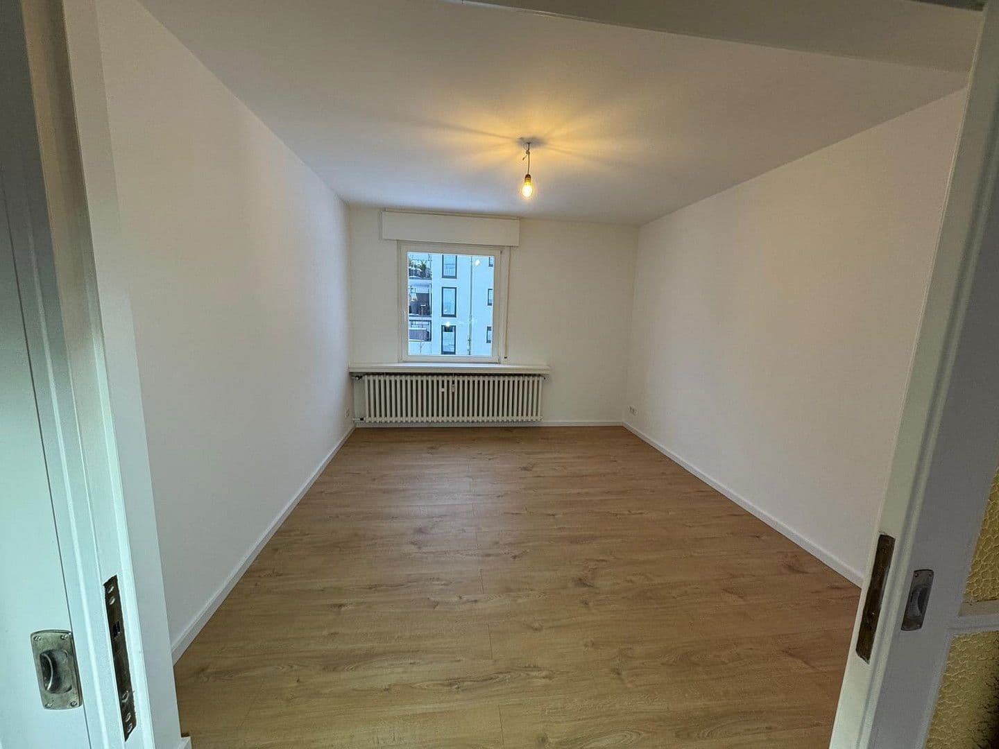 Prenájom bytu 3-izbový 65 m², Friedrichstr. 60, Haan, Severné Porýnie - Westfálsko Prenájom bytu 3-izbový 65 m², Friedrichstr. 60, Haan, Severné Porýnie - Westfálsko