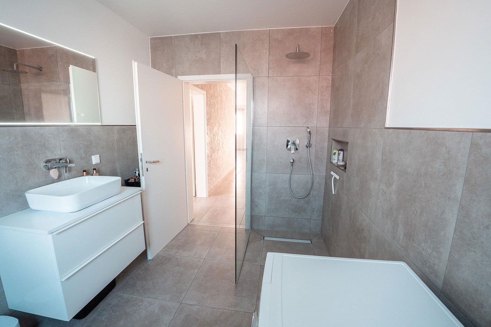 Predaj domu 221 m², pozemek 628 m², Vechelde, Dolné Sasko Predaj domu 221 m², pozemek 628 m², Vechelde, Dolné Sasko