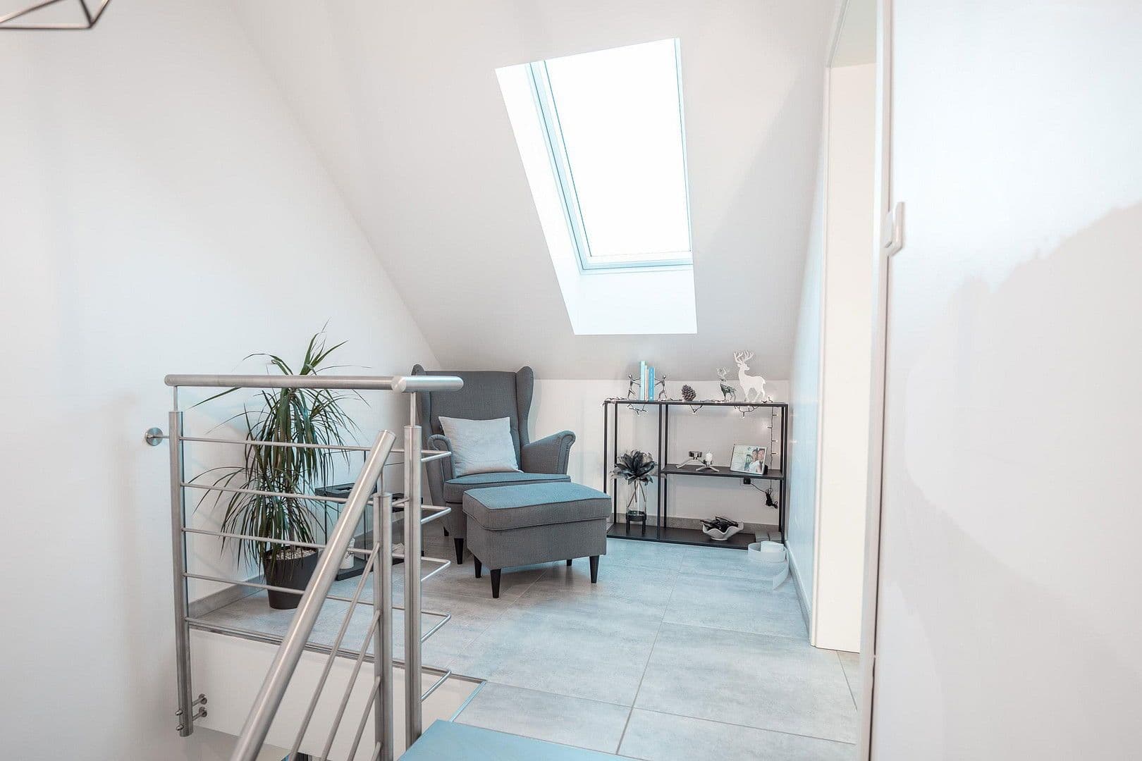 Predaj domu 221 m², pozemek 628 m², Vechelde, Dolné Sasko Predaj domu 221 m², pozemek 628 m², Vechelde, Dolné Sasko