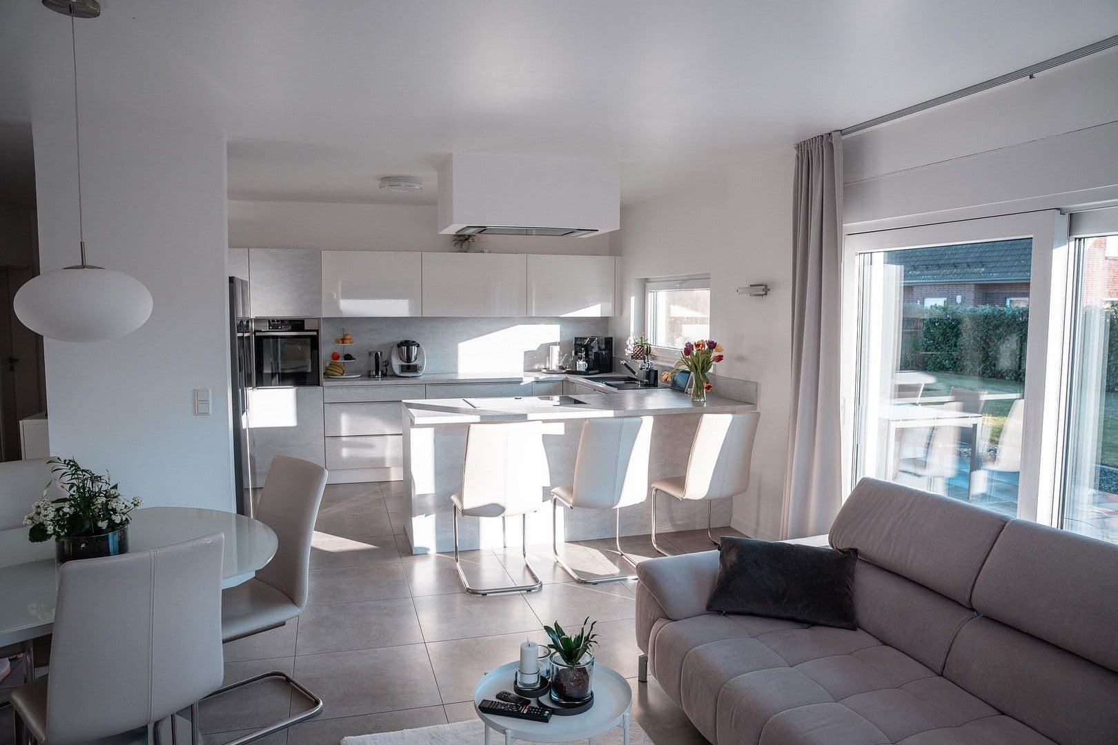 Predaj domu 221 m², pozemek 628 m², Vechelde, Dolné Sasko Predaj domu 221 m², pozemek 628 m², Vechelde, Dolné Sasko