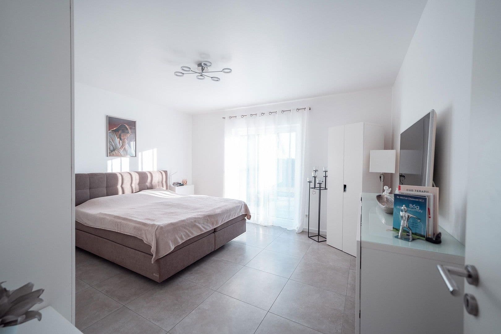 Predaj domu 221 m², pozemek 628 m², Vechelde, Dolné Sasko Predaj domu 221 m², pozemek 628 m², Vechelde, Dolné Sasko