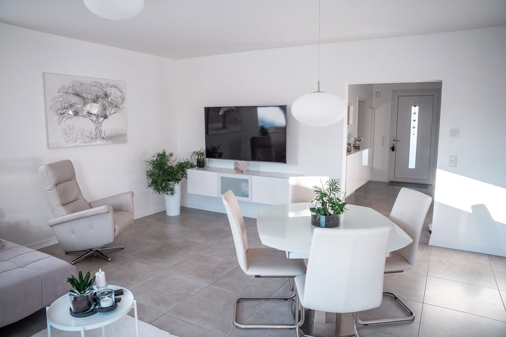 Predaj domu 221 m², pozemek 628 m², Vechelde, Dolné Sasko Predaj domu 221 m², pozemek 628 m², Vechelde, Dolné Sasko