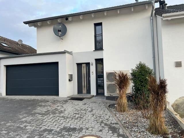 Predaj domu 250 m², pozemek 297 m², Rotäcker xx, Malsch, Bádensko-Wurttembersko Predaj domu 250 m², pozemek 297 m², Rotäcker xx, Malsch, Bádensko-Wurttembersko