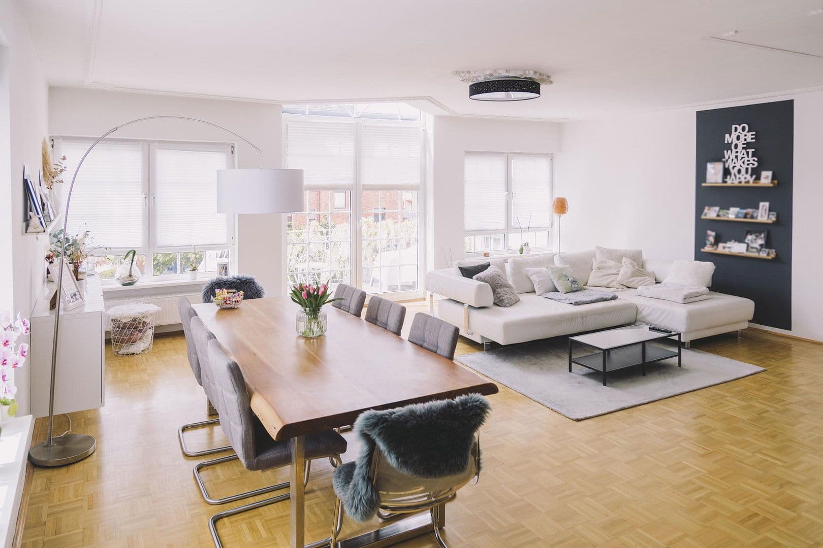 Prenájom bytu 3-izbový 140 m², Hanau, Hesensko Prenájom bytu 3-izbový 140 m², Hanau, Hesensko