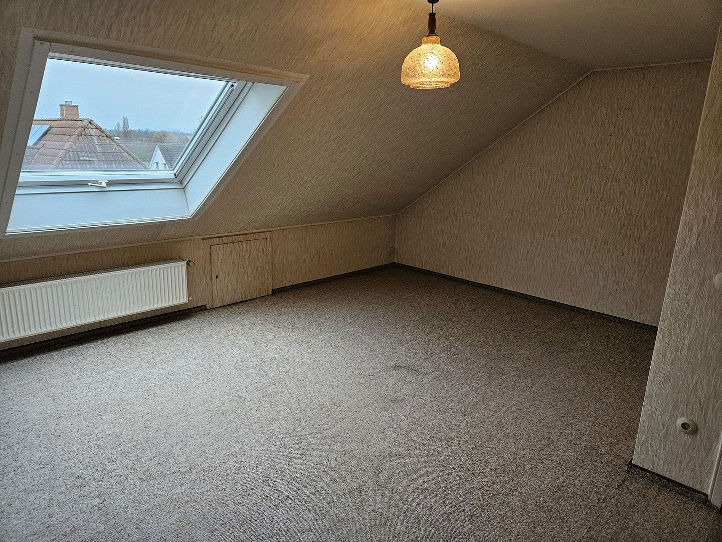 Predaj domu 160 m², pozemek 160 m², Hemmingen, Dolné Sasko Predaj domu 160 m², pozemek 160 m², Hemmingen, Dolné Sasko