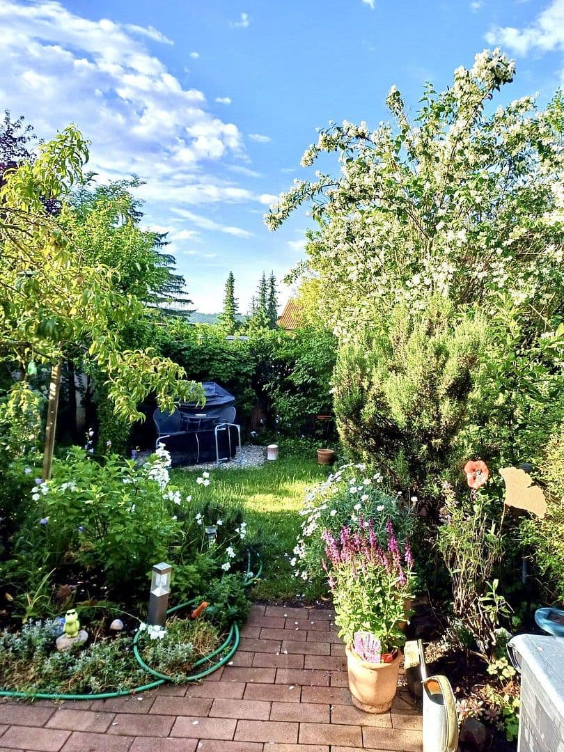 Predaj domu 110 m², pozemek 154 m², Mühltal, Hesensko Predaj domu 110 m², pozemek 154 m², Mühltal, Hesensko