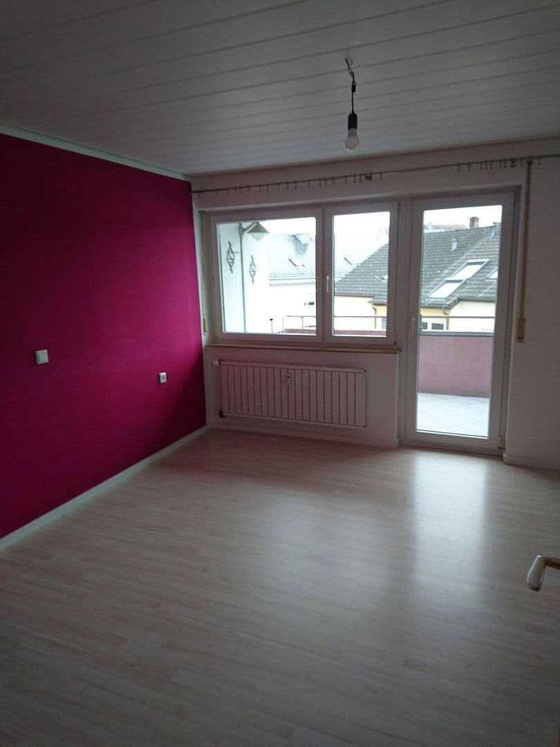 Prenájom bytu 3-izbový 84 m², Linzer Straße 11, Backnang, Bádensko-Wurttembersko Prenájom bytu 3-izbový 84 m², Linzer Straße 11, Backnang, Bádensko-Wurttembersko