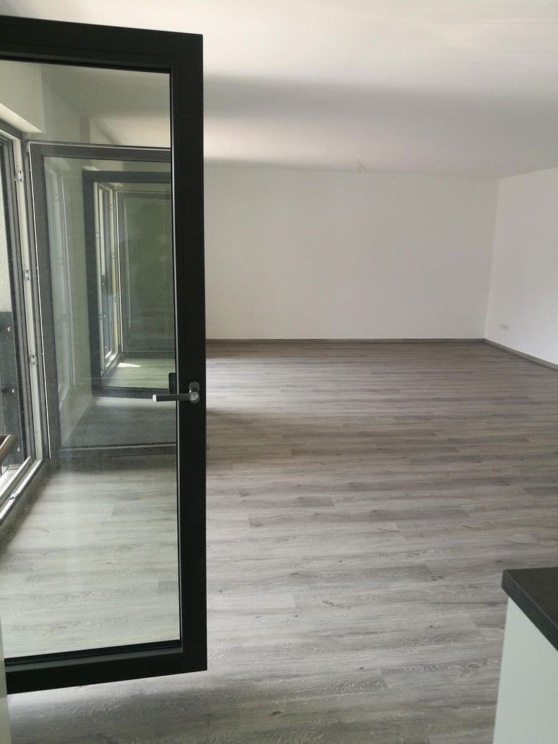 Prenájom bytu 2-izbový 76 m², Heusenstamm, Hesensko Prenájom bytu 2-izbový 76 m², Heusenstamm, Hesensko