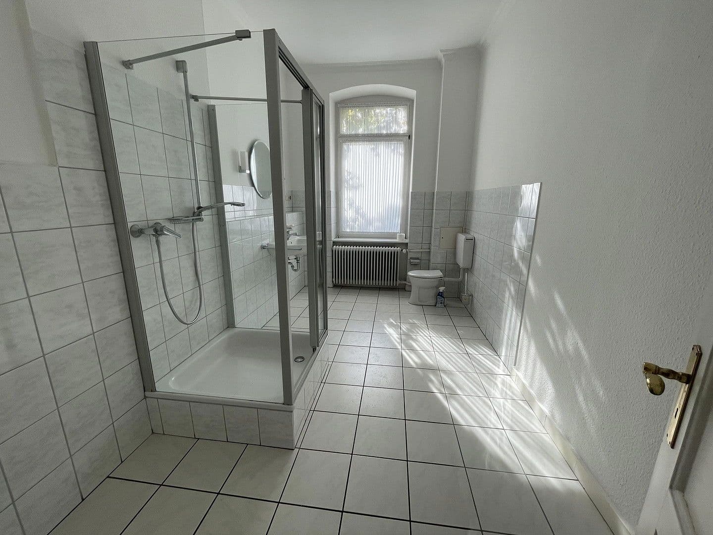 Prenájom bytu 4-izbový 120 m², Jahnstraße 7, Osnabrück, Dolné Sasko Prenájom bytu 4-izbový 120 m², Jahnstraße 7, Osnabrück, Dolné Sasko