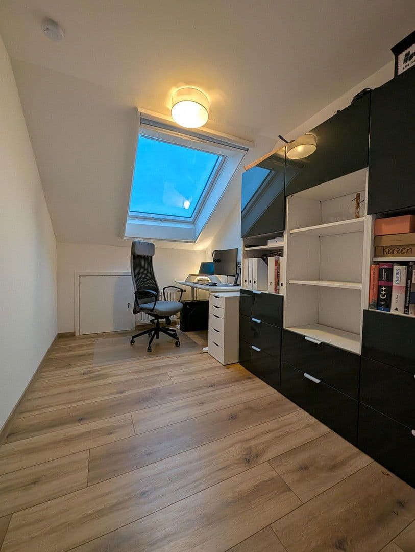 Predaj bytu 5-izbový 104 m², Weissach, Bádensko-Wurttembersko Predaj bytu 5-izbový 104 m², Weissach, Bádensko-Wurttembersko