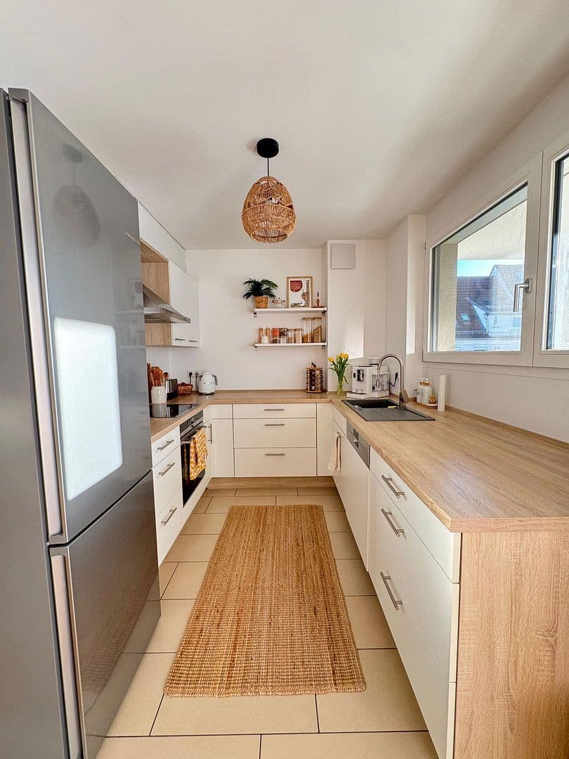 Prenájom bytu 3-izbový 81 m², Wiener Straße 180, Stuttgart, Bádensko-Wurttembersko Prenájom bytu 3-izbový 81 m², Wiener Straße 180, Stuttgart, Bádensko-Wurttembersko