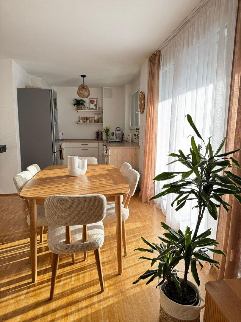 Prenájom bytu 3-izbový 81 m², Wiener Straße 180, Stuttgart, Bádensko-Wurttembersko Prenájom bytu 3-izbový 81 m², Wiener Straße 180, Stuttgart, Bádensko-Wurttembersko