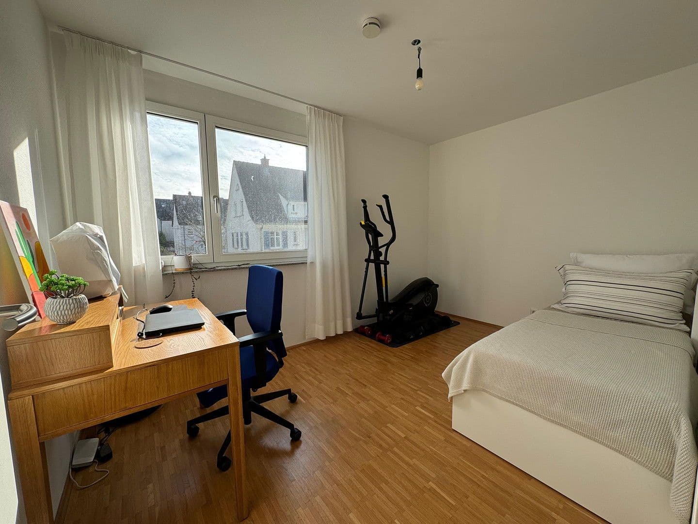 Prenájom bytu 3-izbový 81 m², Wiener Straße 180, Stuttgart, Bádensko-Wurttembersko Prenájom bytu 3-izbový 81 m², Wiener Straße 180, Stuttgart, Bádensko-Wurttembersko