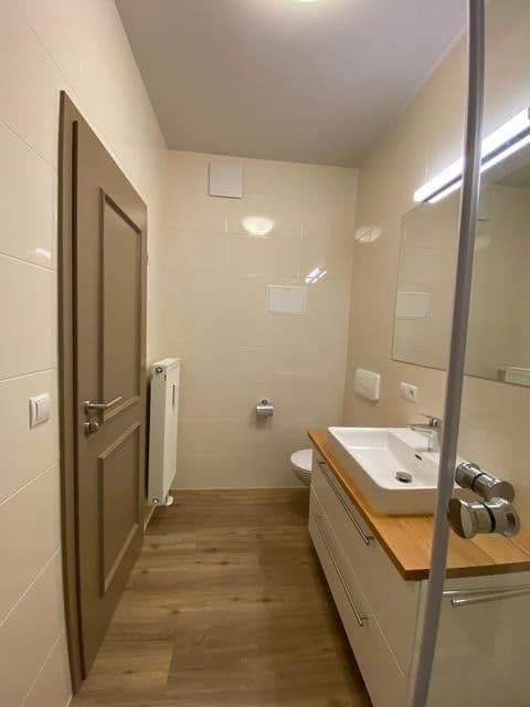 Prenájom bytu 2-izbový 65 m², Dr. Friedrichs Ring 55, Zwickau, Sasko Prenájom bytu 2-izbový 65 m², Dr. Friedrichs Ring 55, Zwickau, Sasko