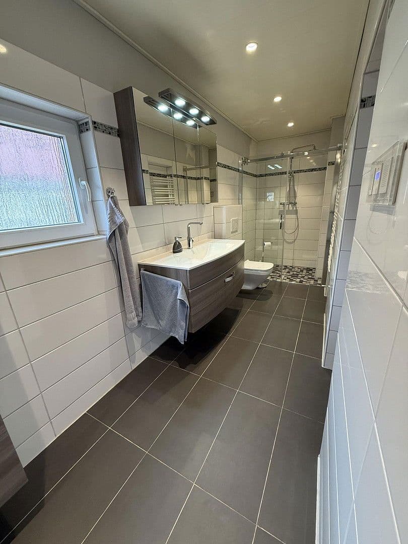 Predaj domu 100 m², pozemek 352 m², Hamburg, Hamburg Predaj domu 100 m², pozemek 352 m², Hamburg, Hamburg