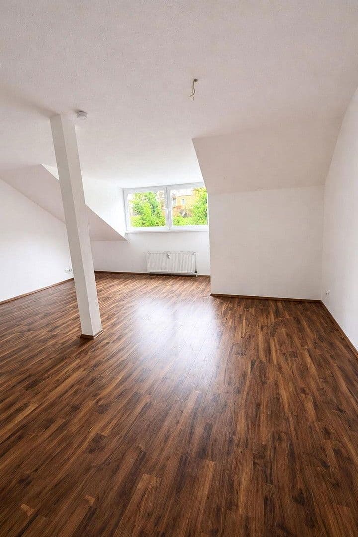 Prenájom bytu 3-izbový 87 m², Gathe 67A, Wuppertal, Severné Porýnie - Westfálsko Prenájom bytu 3-izbový 87 m², Gathe 67A, Wuppertal, Severné Porýnie - Westfálsko